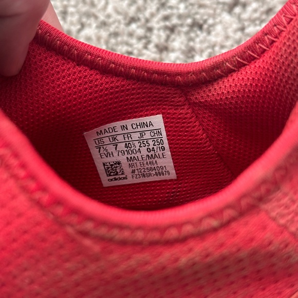 Adidas Men’s Red Sneaker 7.5 - Picture 5 of 5